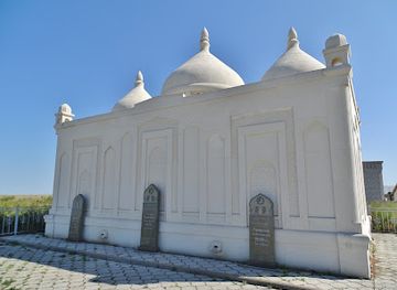 kazakhstan/western-kazakhstan/landmark/mausoleum-of-isabek-ishan-khazret-muhammad-niyaz-and-nurmukhamed