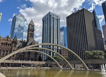canada/greater-toronto-area/landmark/toronto-sign