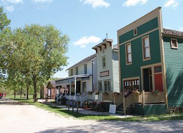 iowa/cedar-valley/landmark/ushers-ferry-historic-village