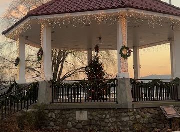 new-york/long-island/landmark/main-street-historic-district-cold-spring-harbor-new-york