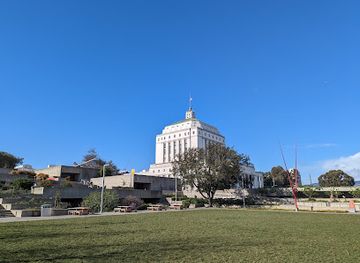 california/oakland/downtown-oakland/landmark/oakland-museum-of-california