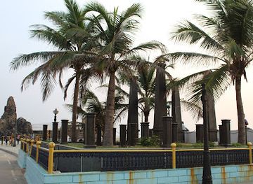 india/pondicherry/promenade-beach/landmark/rock-beach
