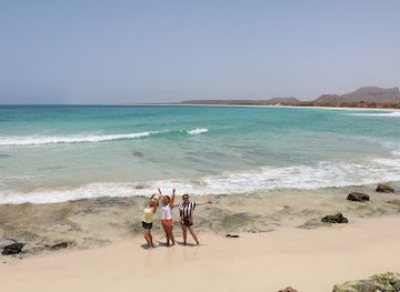 cabo-verde/praia-de-diante/landmark/praia-de-santa-monica