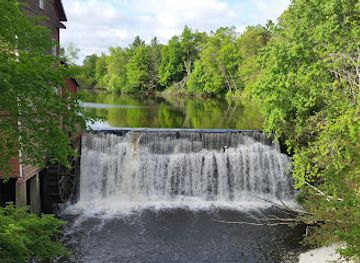 wisconsin/blue-hills/landmark/the-dells-mill-and-museum