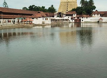 india/trivandrum/landmark/kuthira-maliga-palace-museum