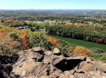 connecticut/meriden/landmark/chauncey-peak