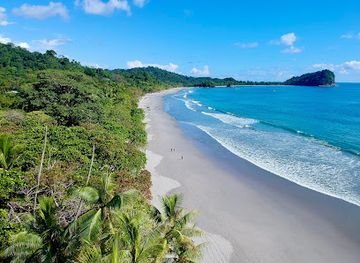 costa-rica/caribbean-coast/landmark/espadilla-beach