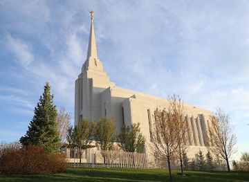 idaho/rexburg/landmark/rexburg-idaho-temple