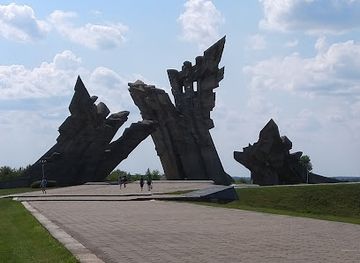 lithuania/lithuanian-seaside/landmark/kaunas-9th-fort-museum