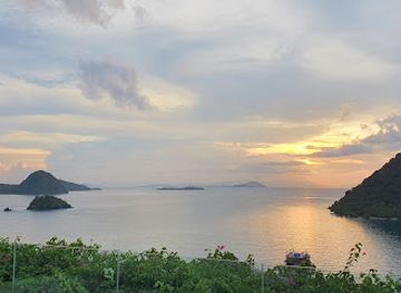 indonesia/east-nusa-tenggara/landmark/unique-rooftop-bar