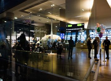 iceland/keflavik/landmark/hja-hollu