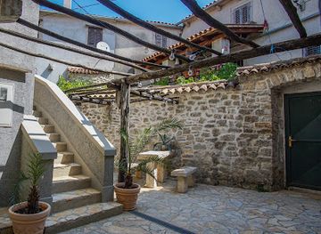 croatia/istrian-peninsula/landmark/istrian-escape