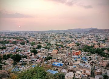 india/jodhpur/landmark/masuriya-hill-garden-veer-durgadas-ji-garden