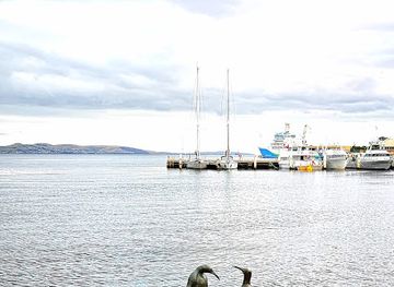 australia/hobart/landmark/the-bernacchi-tribute-sculptures