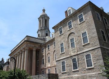 pennsylvania/happy-valley/landmark/old-main