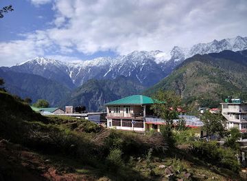 india/himachal-pradesh/landmark/naddi-view-point