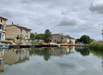 france/marais-poitevin/landmark/pier-of-the-green-venice