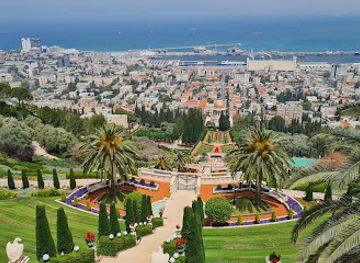 israel/haifa/landmark/obelisk-hakesar