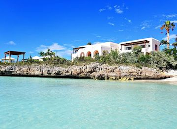 turks-and-caicos-islands/providenciales/landmark/sapodilla-bay