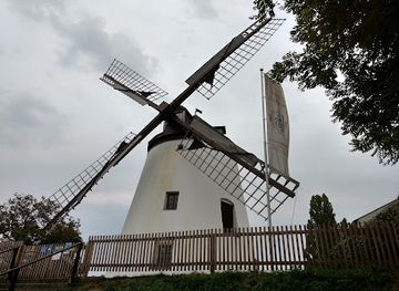 austria/neusiedler-see/landmark/windmuhle