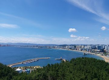 south-korea/pohang/landmark/hwanho-sunrise-park