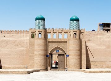 uzbekistan/khiva/itchan-kala/landmark/itchan-kala-west-gate