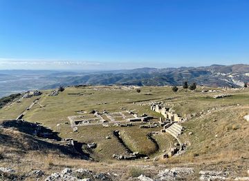 albania/toskeria/landmark/byllis-archaeological-park