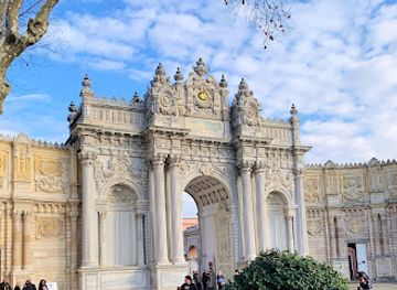 turkiye/aegean-region/landmark/dolmabahce-palace