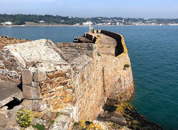 jersey/grouville/landmark/st-aubins-fort