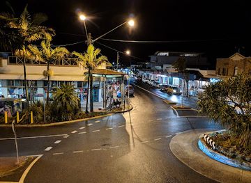 australia/byron-bay/landmark/the-balcony-bar-oyster-co