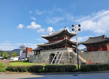 south-korea/jeonju/landmark/pungnammun-gate