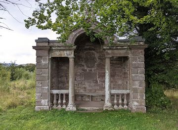 united-kingdom/kinross-shire/landmark/inchbrakie-monument