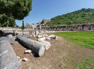 greece/south-aegean/landmark/ancient-greek-agora