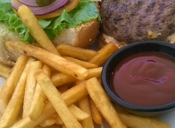 saint-kitts-and-nevis/cotton-ground/landmark/paradise-drive-thru