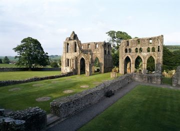 united-kingdom/kirkcudbrightshire/landmark/dundrennan-abbey
