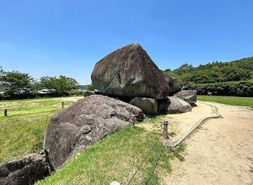 japan/nara/landmark/ishibutai-tumulus