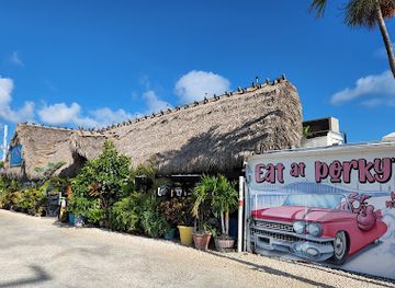 florida/marathon-key/landmark/porky-s-bayside-restaurant-and-marina