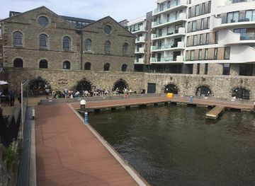united-kingdom/bristol/harbourside/landmark/bristol-aquarium