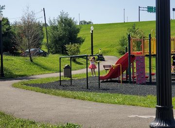 west-virginia/fairmont/landmark/gateway-connector-park