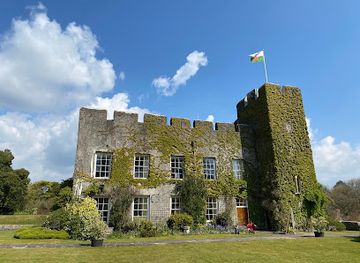 united-kingdom/glamorgan/attraction/fonmon-castle-2