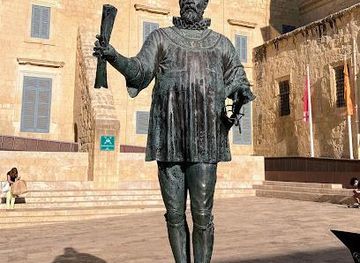 malta/tarxien/landmark/pjazza-jean-de-vallette