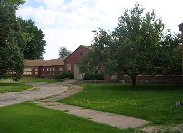 illinois/central-illinois/landmark/peoria-state-hospital-museum-home-of-the-old-state-mine-haunted-trail-formerly-haunted-infirmary