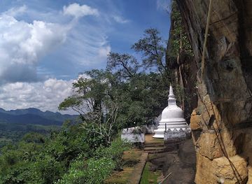 sri-lanka/ratnapura/landmark/pothgula-wiharaya