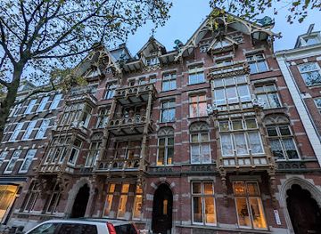 netherlands/amsterdam/de-pijp/landmark/huis-met-de-kabouters