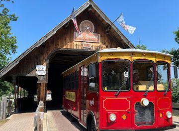 michigan/frankenmuth/landmark/golden-ticket-trolley