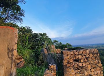 cambodia/kampong-speu/landmark/phnum-khang-tbong