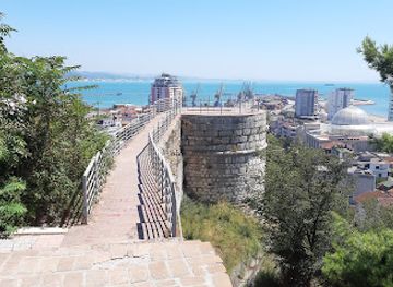 albania/durres-coast/landmark/kulla-e-rojes-anzhuine-kalaja-e-durresit