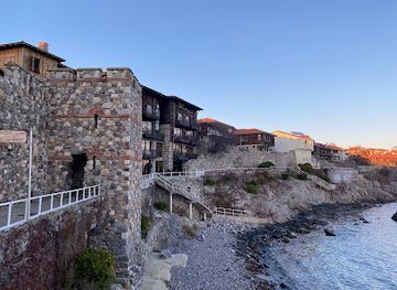 bulgaria/southwest-bulgaria/landmark/southern-fortress-wall-and-tower