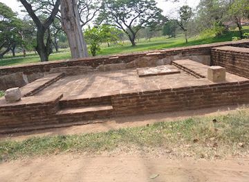 sri-lanka/north-central-province/landmark/ancient-lavetory-complex