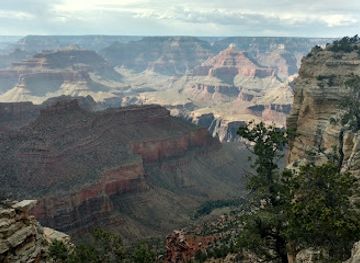 arizona/grand-canyon-village/landmark/south-rim-trail